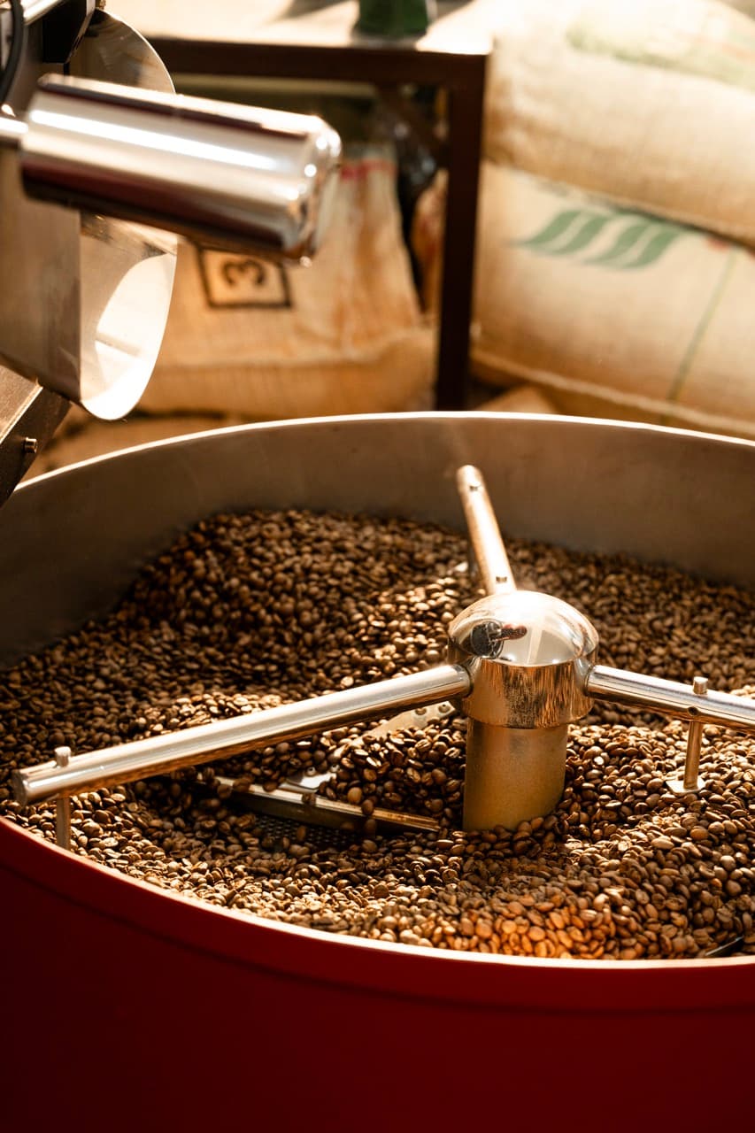 Kahve Makineleri Rehberi: Evde Barista Kalitesinde Kahve